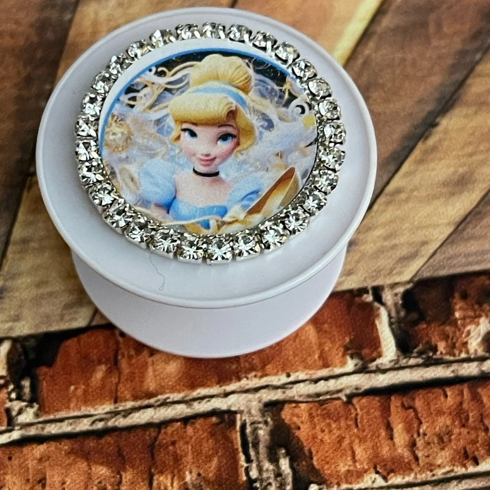 Cinderella phone accessory